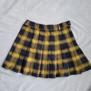 Plaid pleated skirt